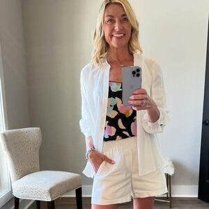 Cabi 6639 Ojai Shorts Spring 2025 Medium EUC